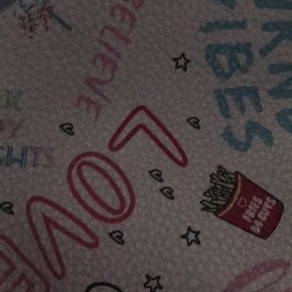 Meet your Posher, Lamayia - Picture 1 of 1